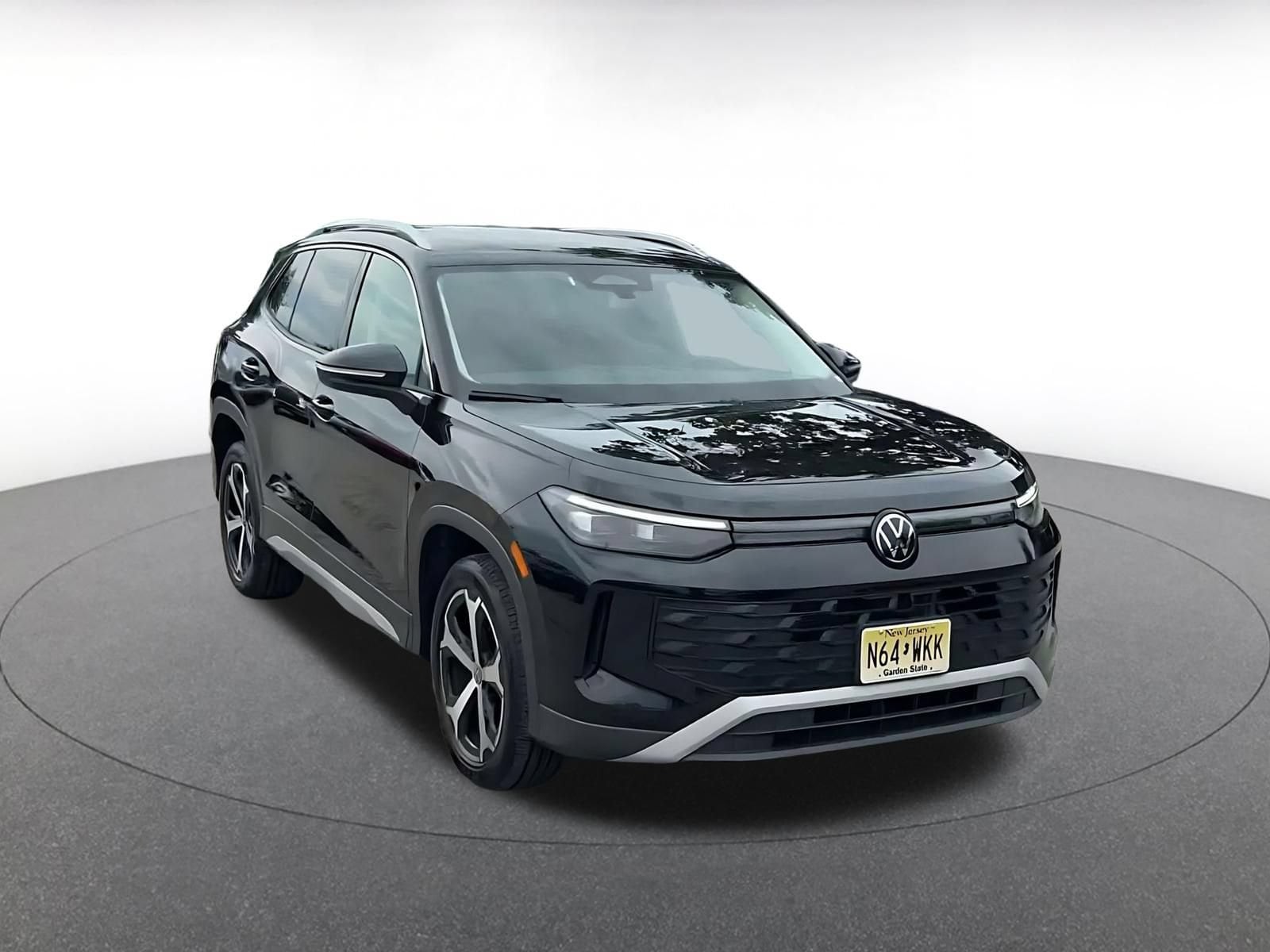Thumbnail: 2026 Volkswagen Tiguan - 3