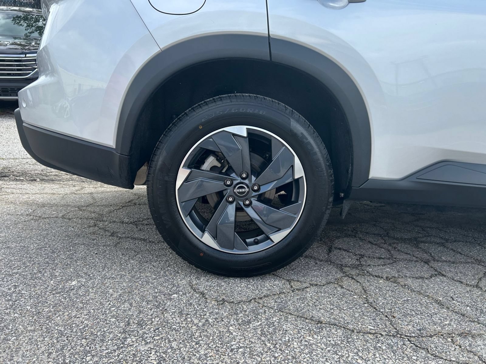 Thumbnail: 2025 Nissan Rogue - 25