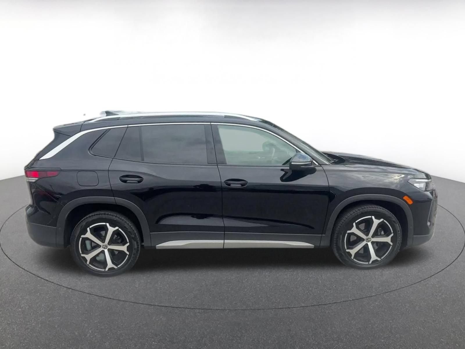 Thumbnail: 2026 Volkswagen Tiguan - 15