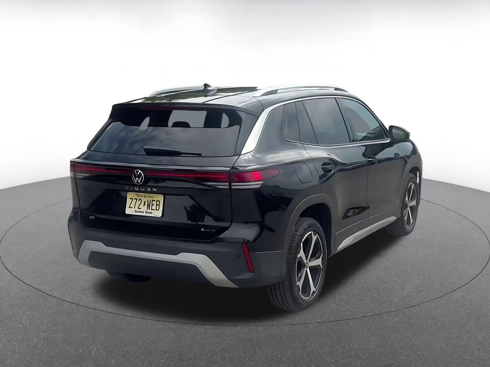 Thumbnail: 2026 Volkswagen Tiguan - 14