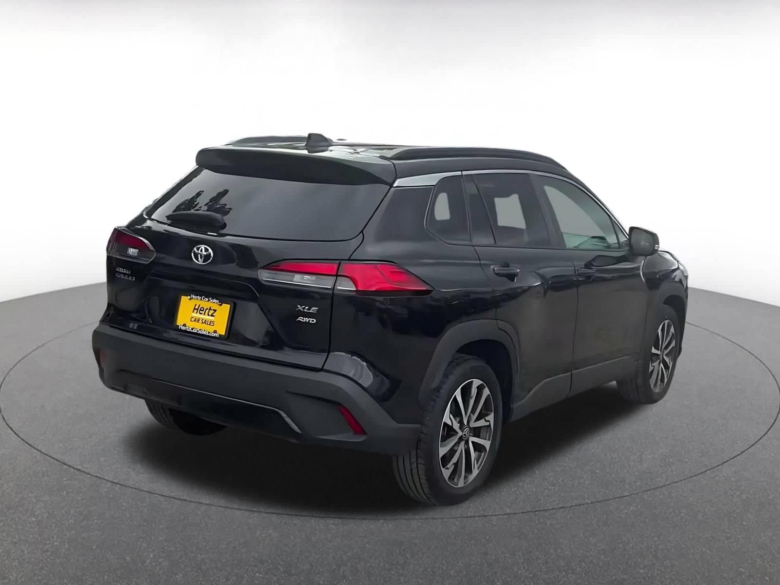 Thumbnail: 2022 Toyota Corolla Cross - 14