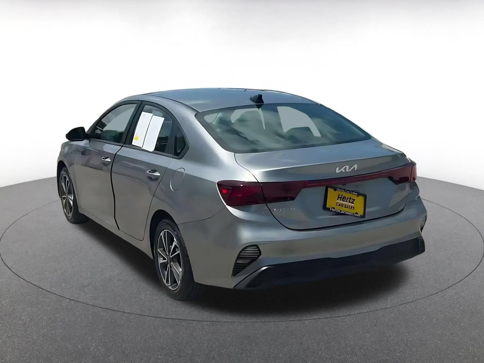 Thumbnail: 2024 Kia Forte - 10