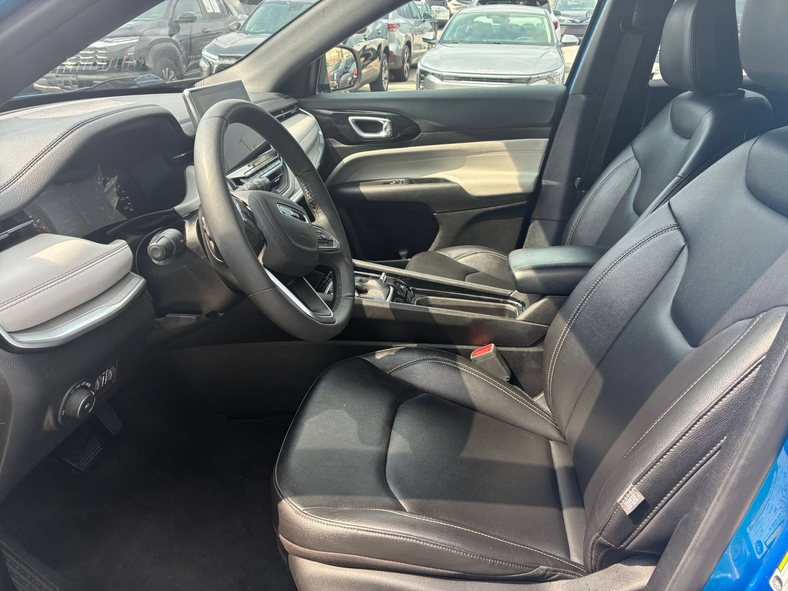 Thumbnail: 2025 Jeep Compass - 21