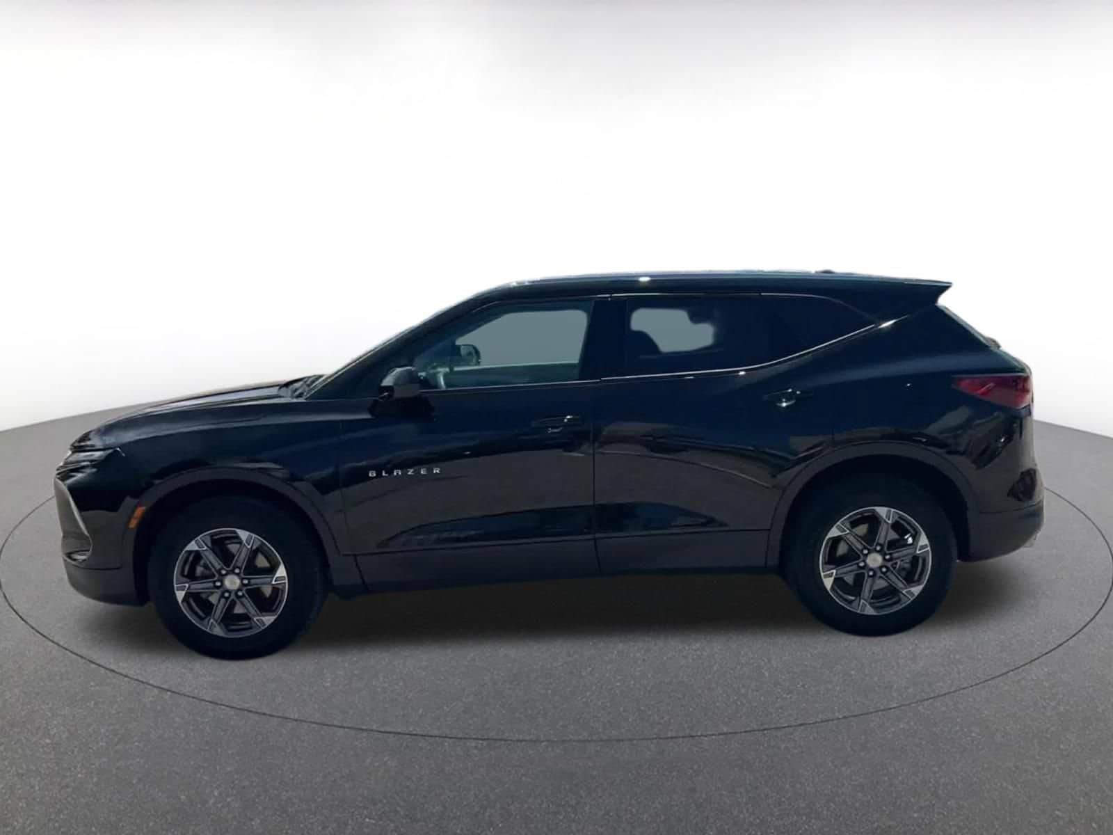 Thumbnail: 2025 Chevrolet Blazer - 8