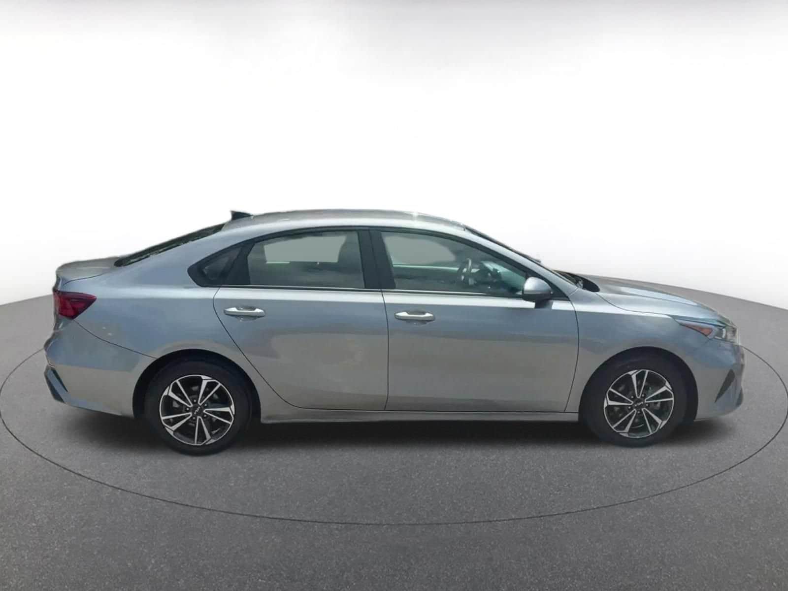 Thumbnail: 2024 Kia Forte - 15