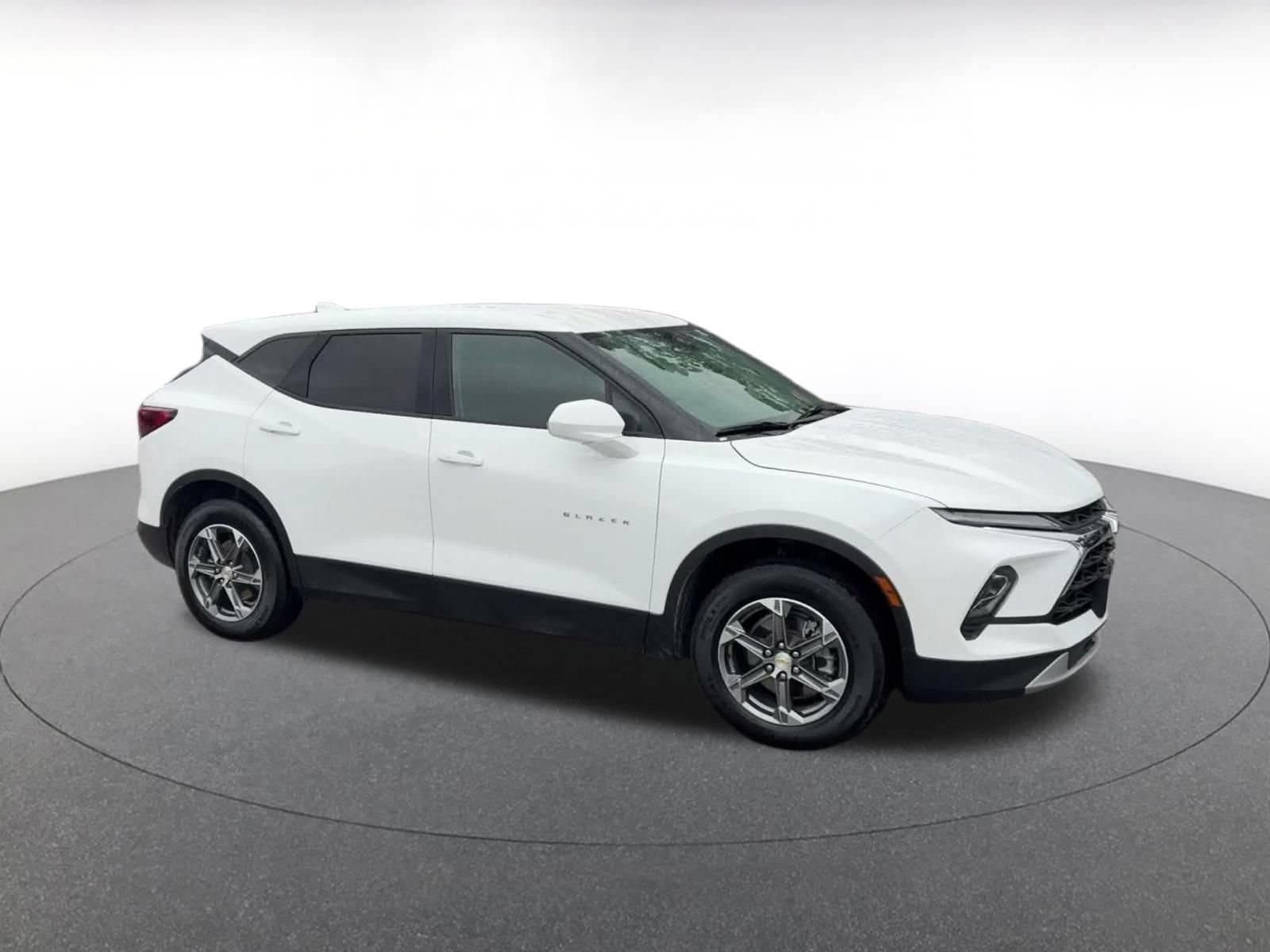 Thumbnail: 2026 Chevrolet Blazer - 2