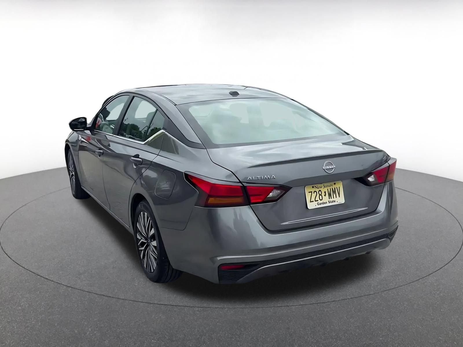 Thumbnail: 2026 Nissan Altima - 10