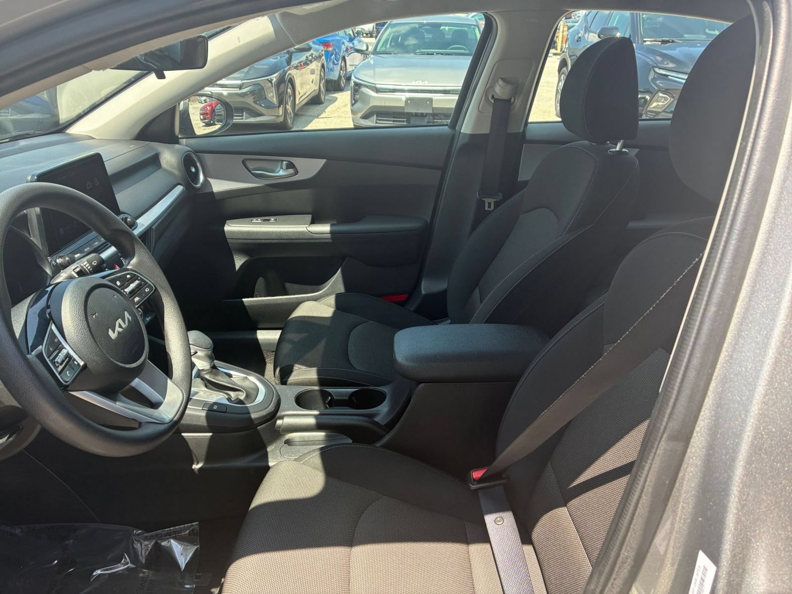 Thumbnail: 2024 Kia Forte - 21