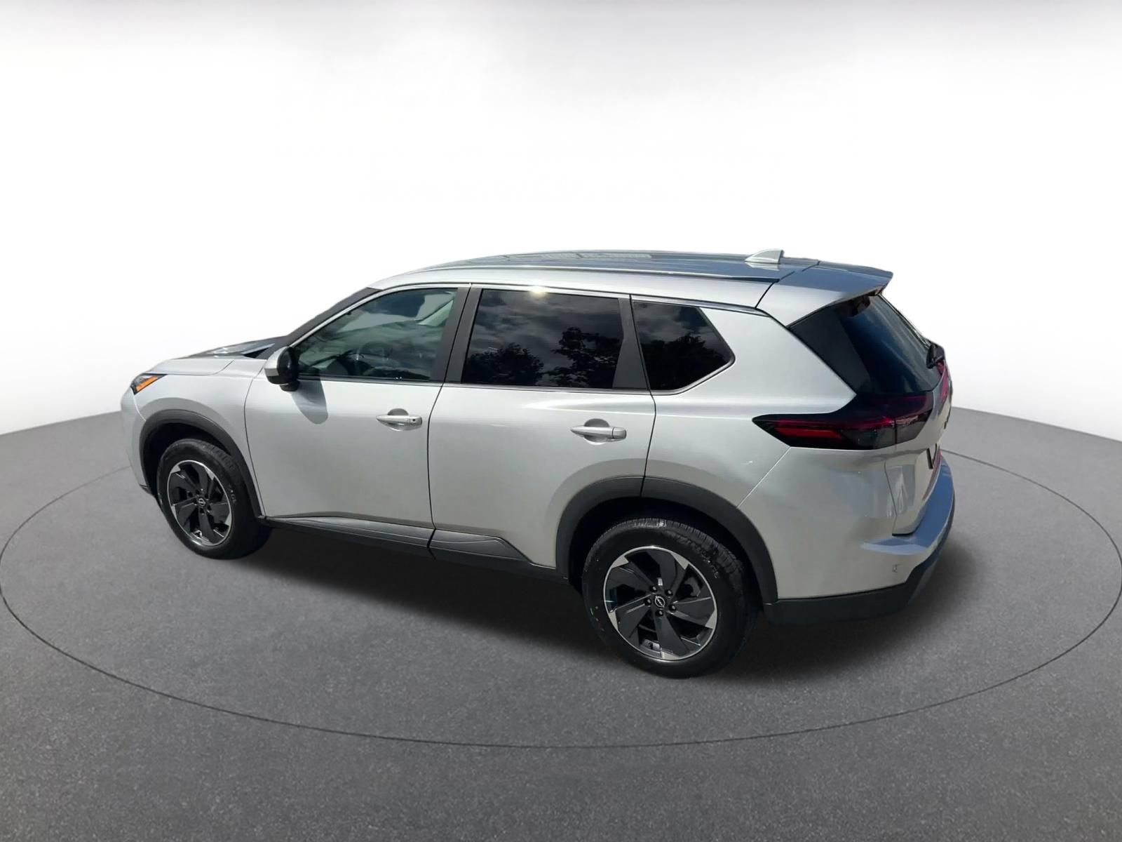 Thumbnail: 2025 Nissan Rogue - 9