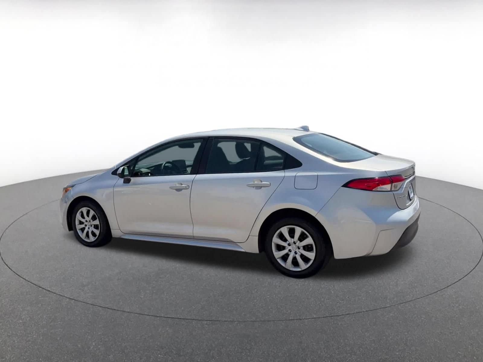 Thumbnail: 2025 Toyota Corolla - 9
