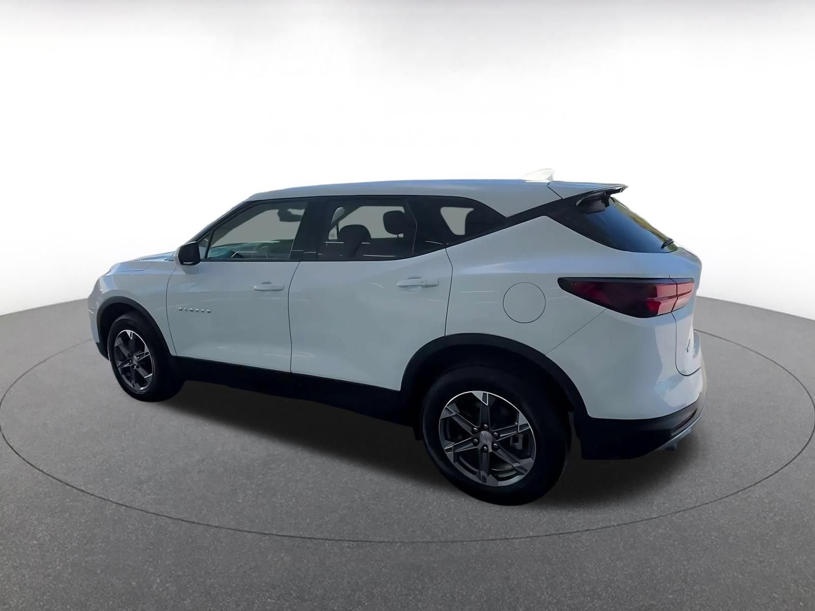 Thumbnail: 2026 Chevrolet Blazer - 9