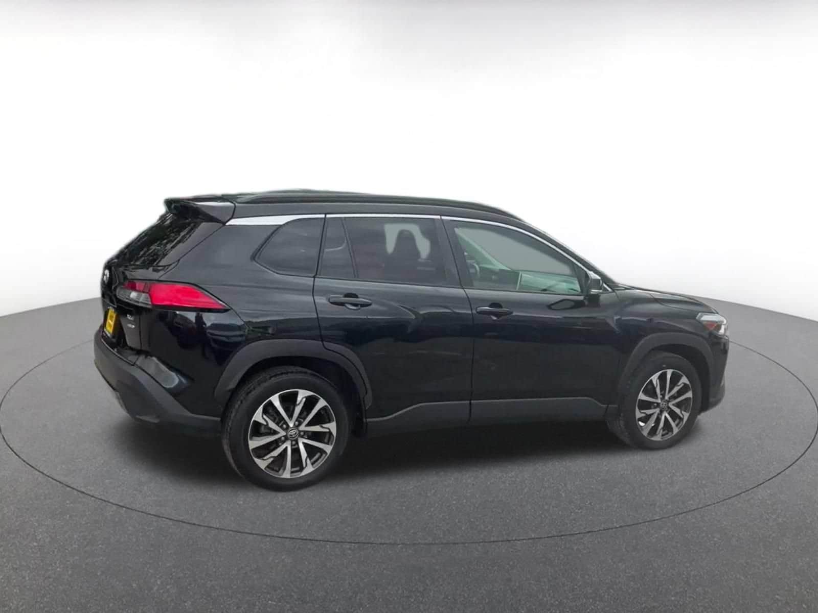 Thumbnail: 2022 Toyota Corolla Cross - 13