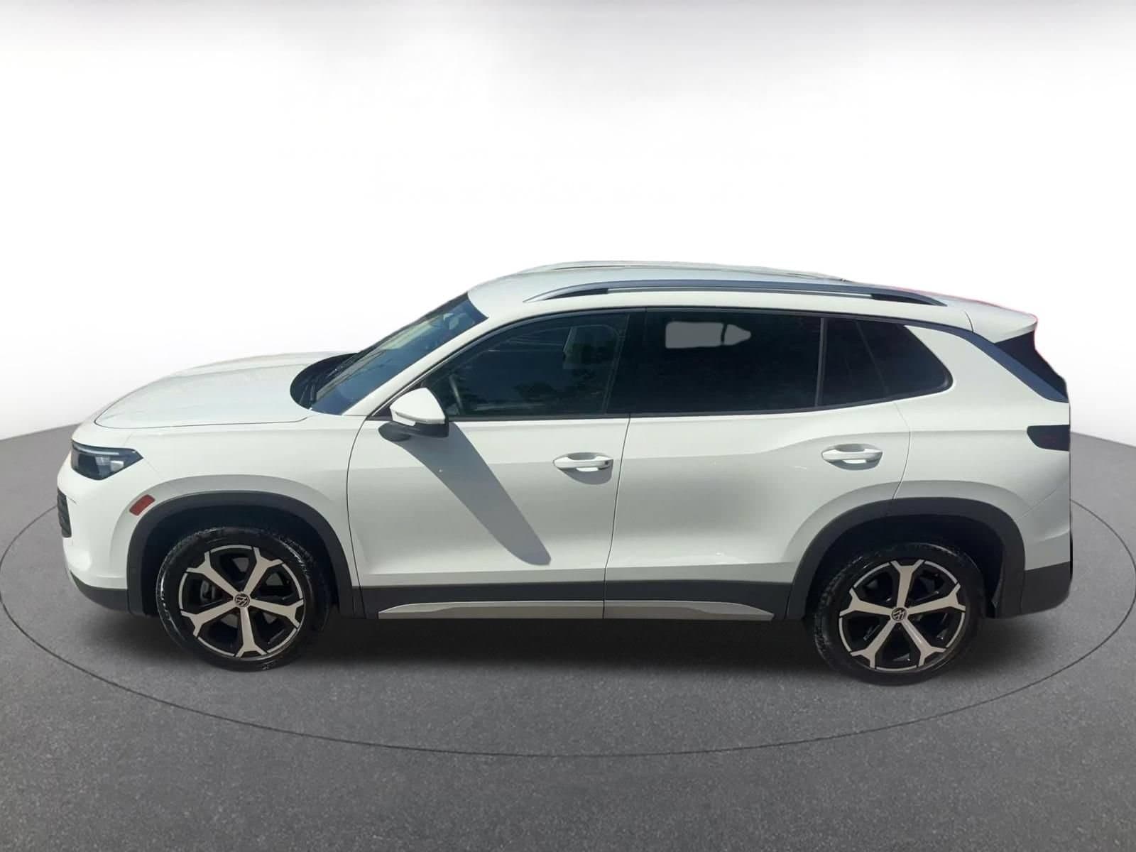 Thumbnail: 2026 Volkswagen Tiguan - 8