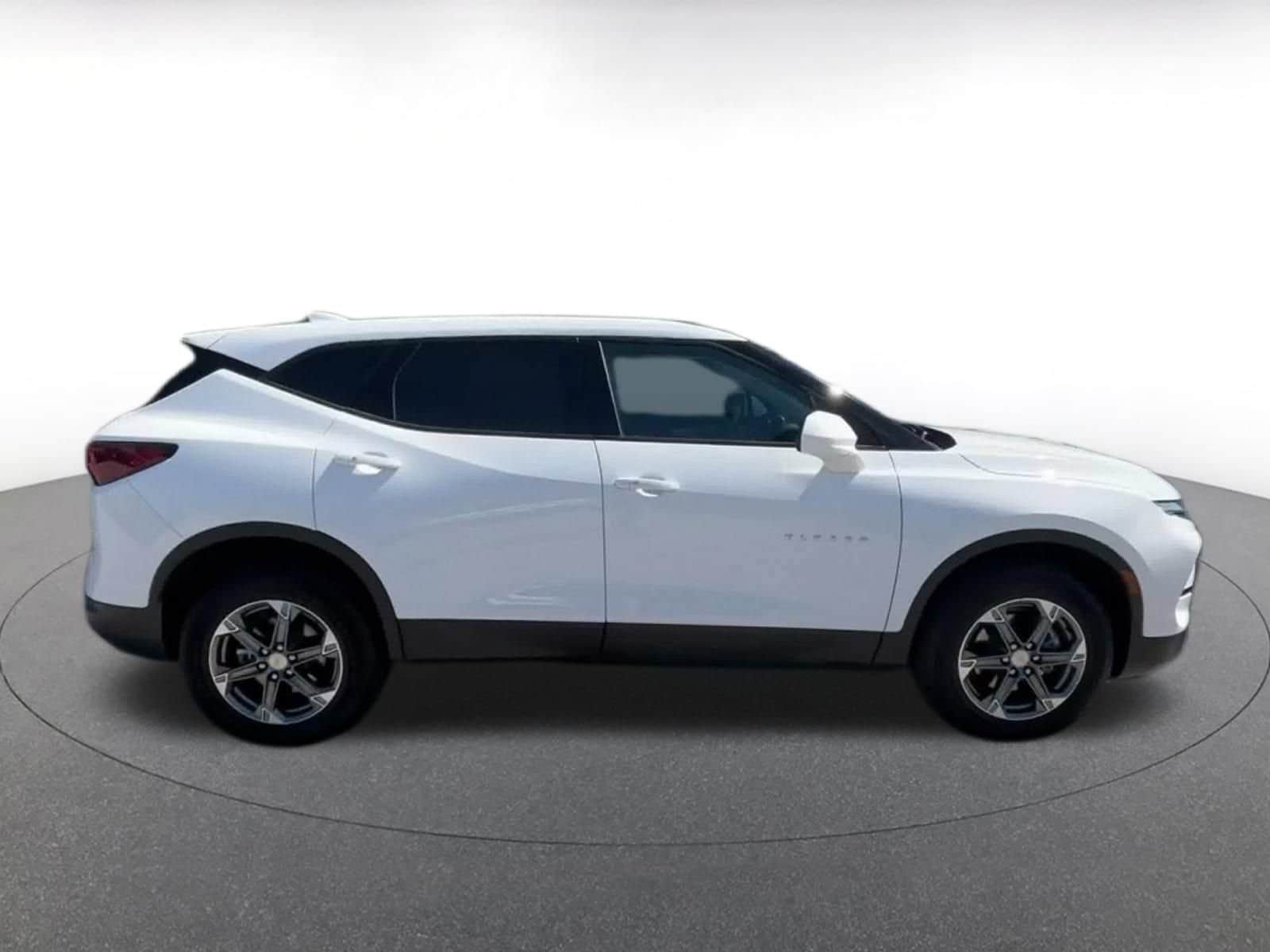Thumbnail: 2026 Chevrolet Blazer - 15