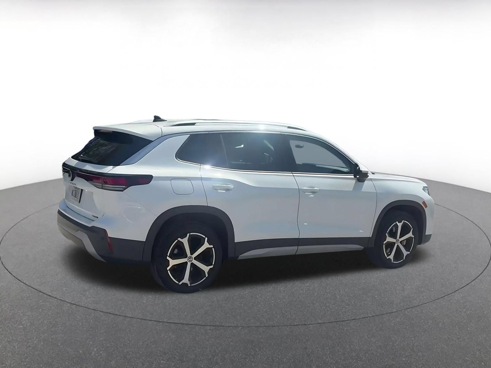 Thumbnail: 2026 Volkswagen Tiguan - 13