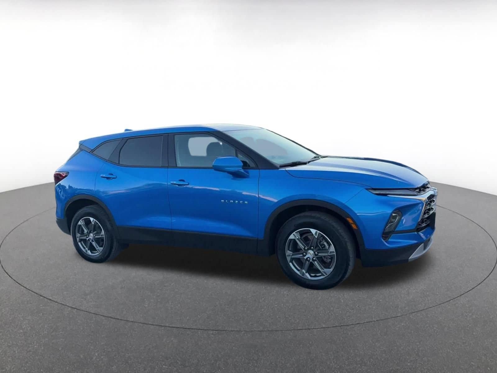 Thumbnail: 2026 Chevrolet Blazer - 2