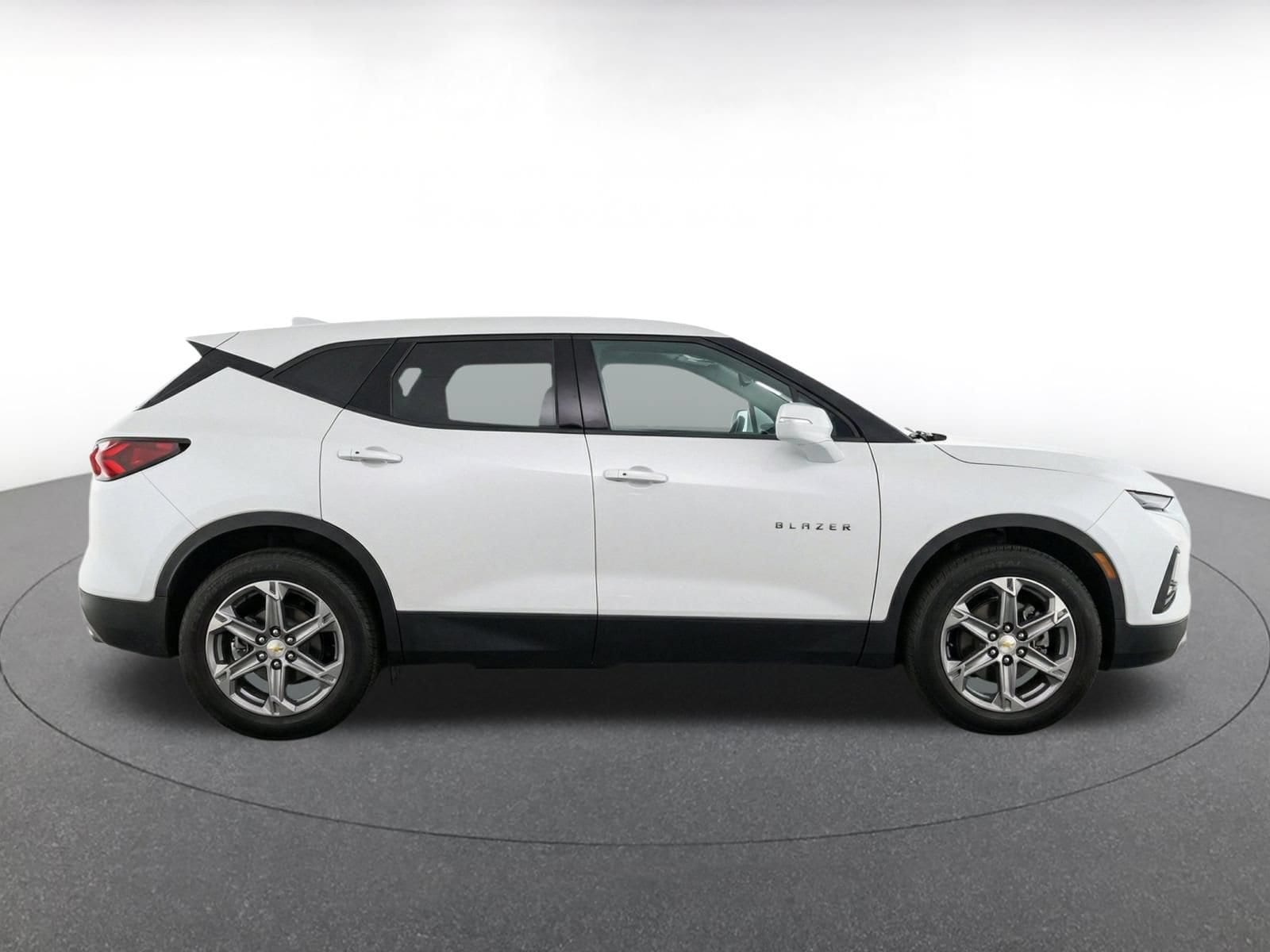 Thumbnail: 2026 Chevrolet Blazer - 9