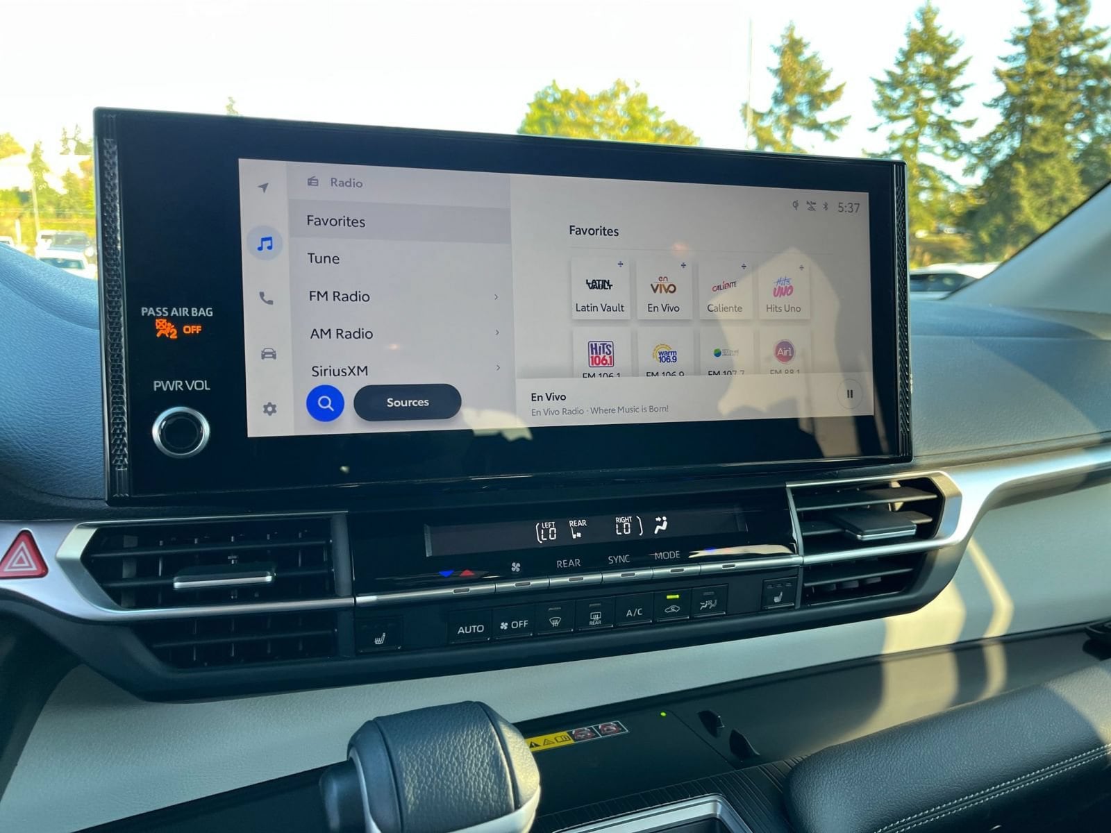 Thumbnail: 2025 Toyota Sienna - 19