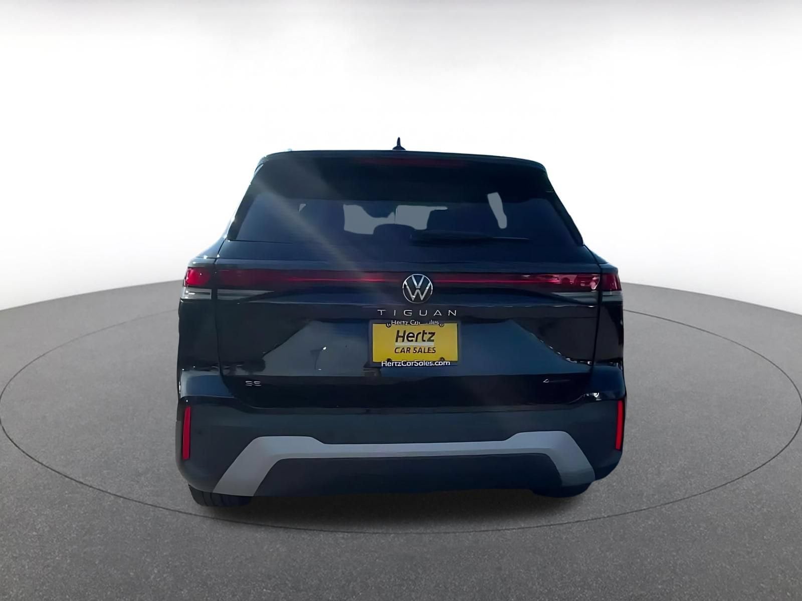 Thumbnail: 2026 Volkswagen Tiguan - 12