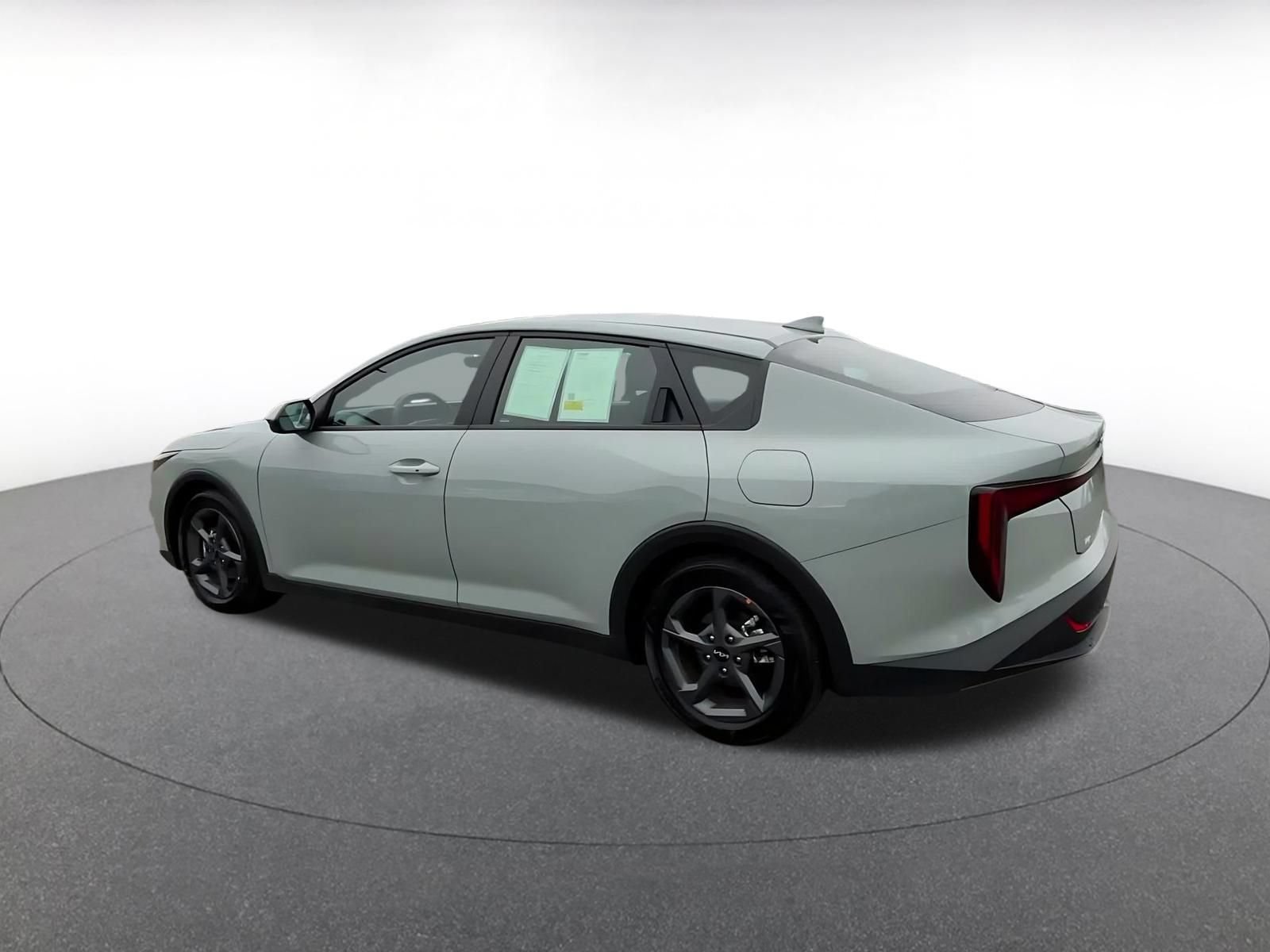 Thumbnail: 2026 Kia K4 - 9