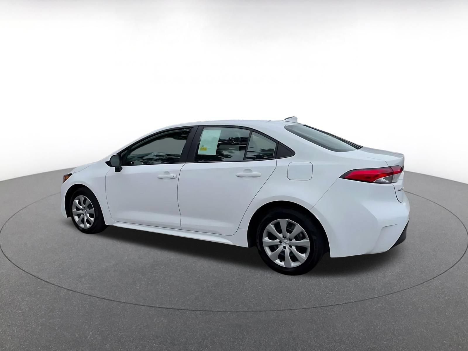 Thumbnail: 2025 Toyota Corolla - 9