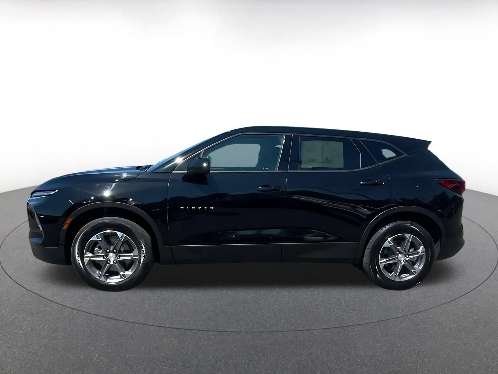 Thumbnail: 2025 Chevrolet Blazer - 8
