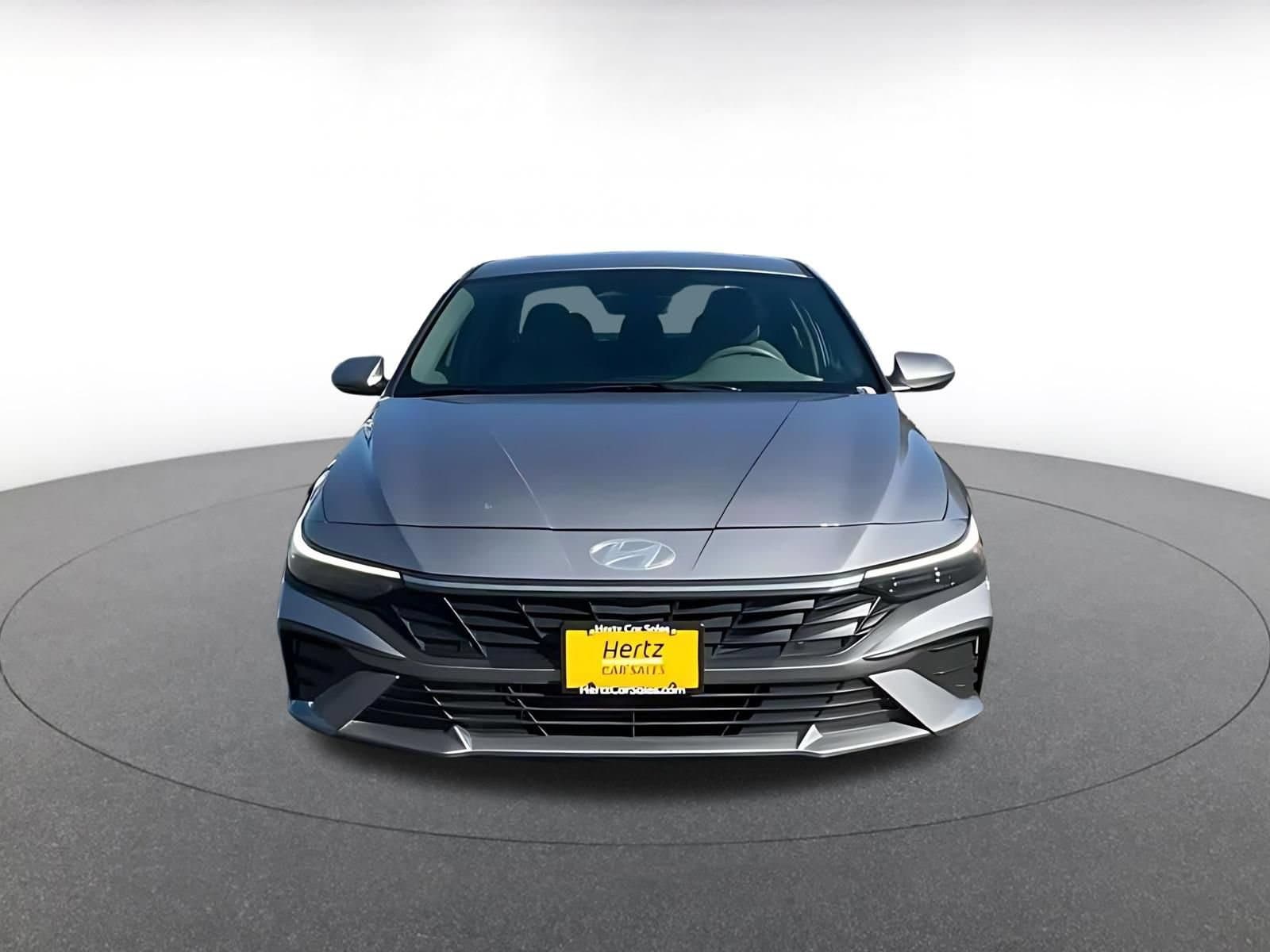 Thumbnail: 2026 Hyundai Elantra - 4