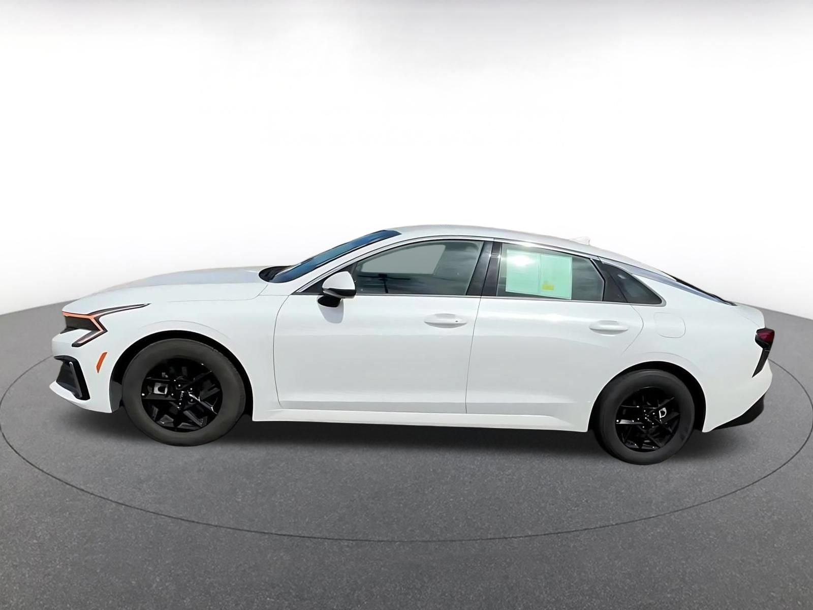 Thumbnail: 2025 Kia K5 - 9