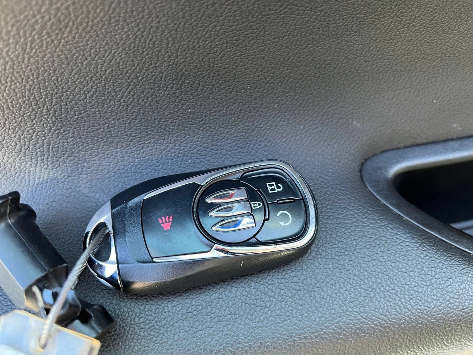 Thumbnail: 2025 Buick Encore GX - 25