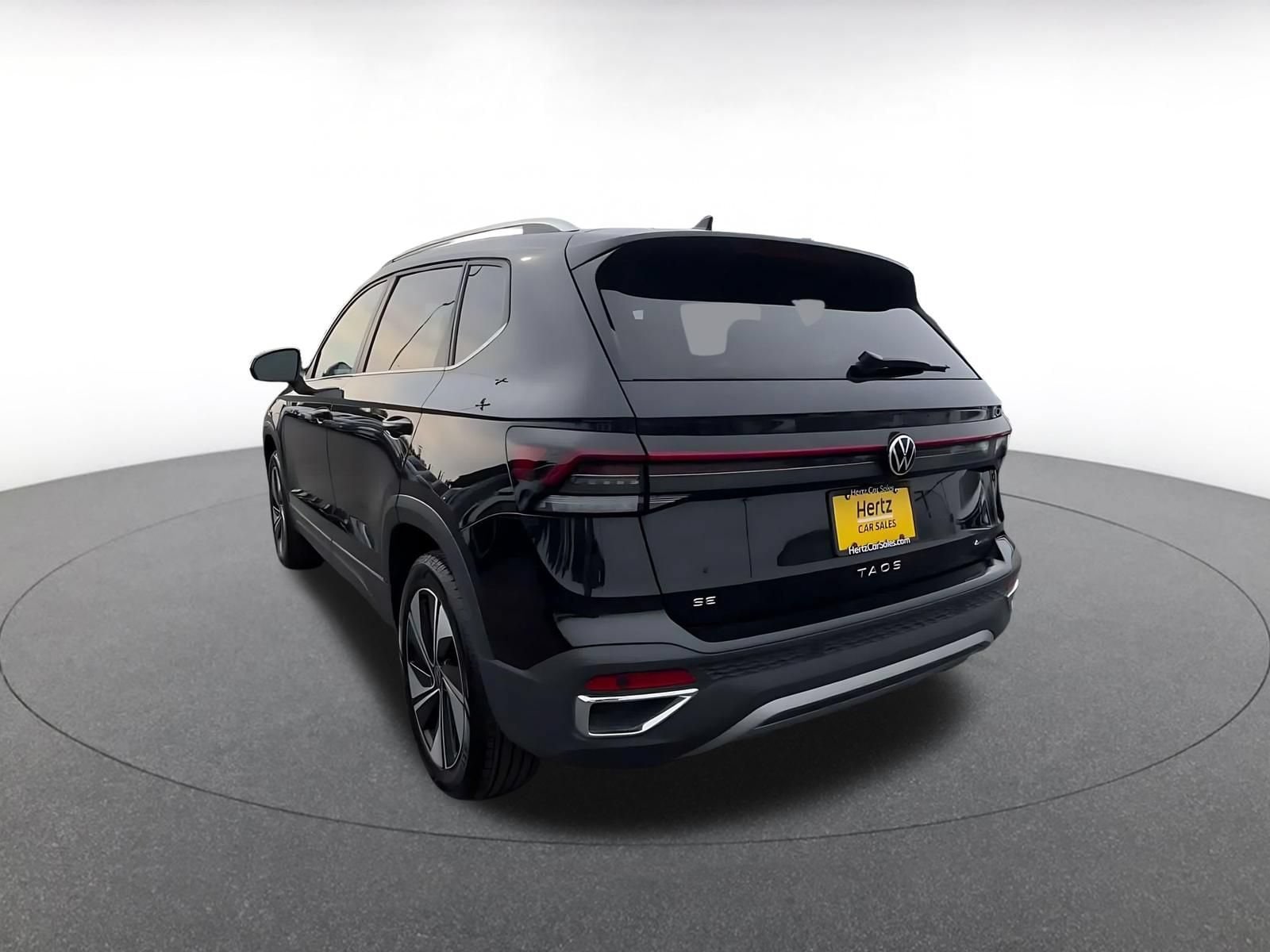 Thumbnail: 2026 Volkswagen Taos - 10