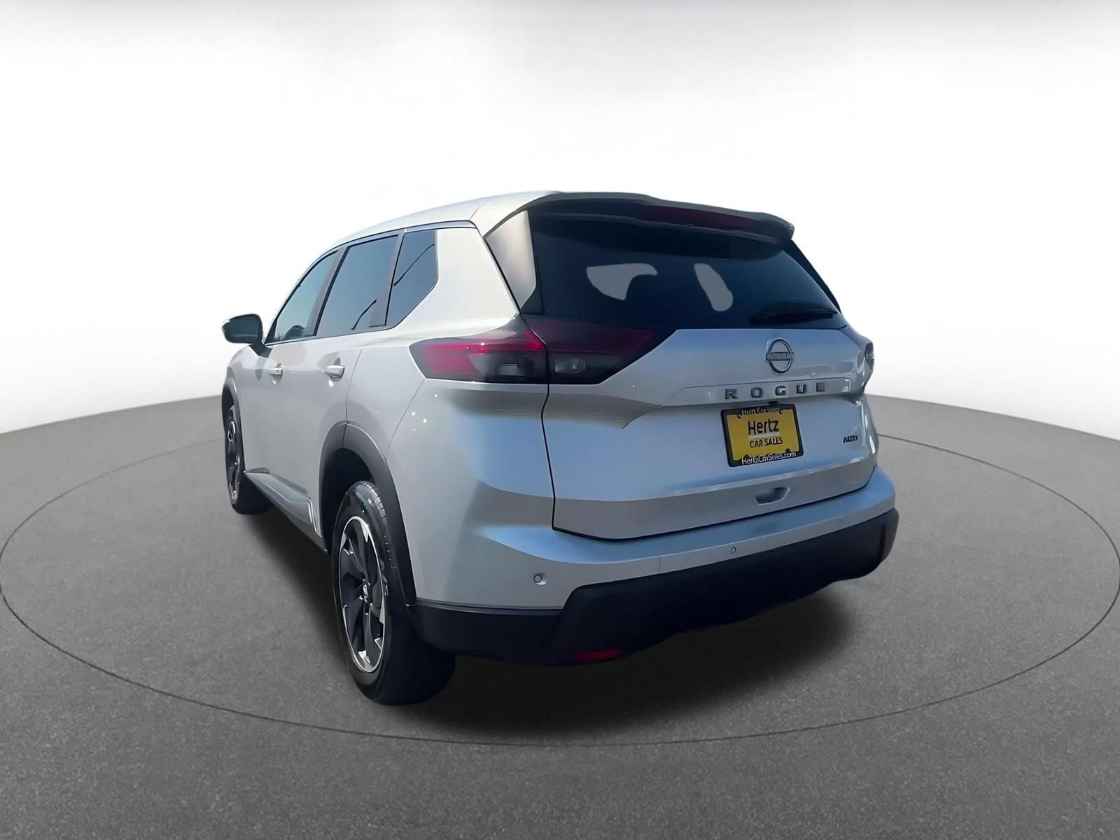 Thumbnail: 2025 Nissan Rogue - 10