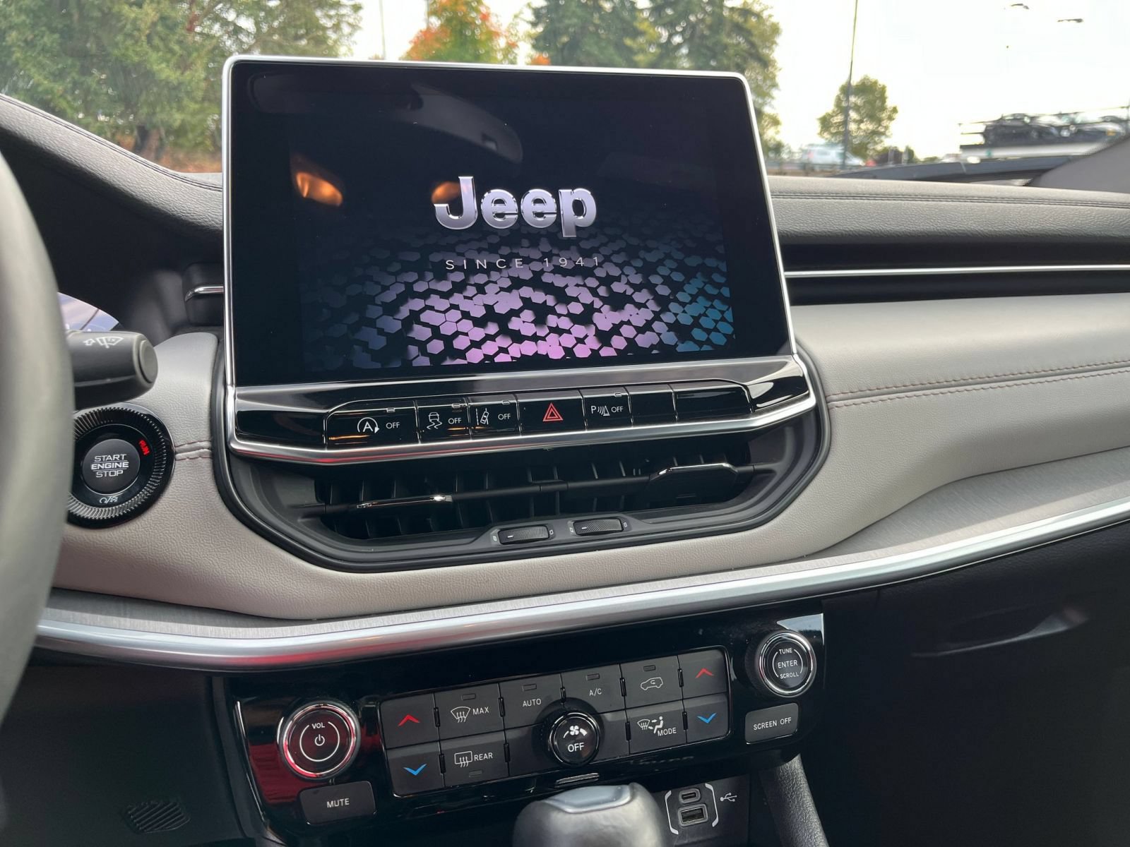 Thumbnail: 2025 Jeep Compass - 19