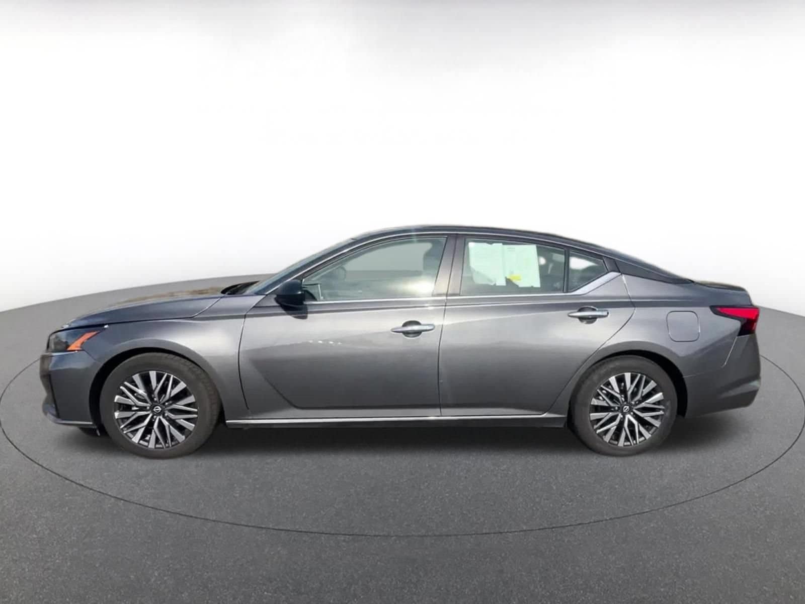 Thumbnail: 2025 Nissan Altima - 8