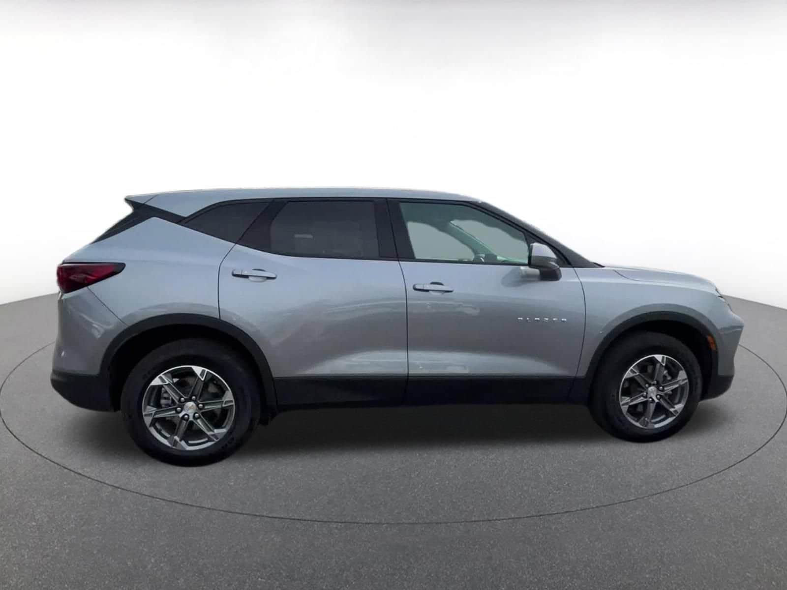 Thumbnail: 2026 Chevrolet Blazer - 15