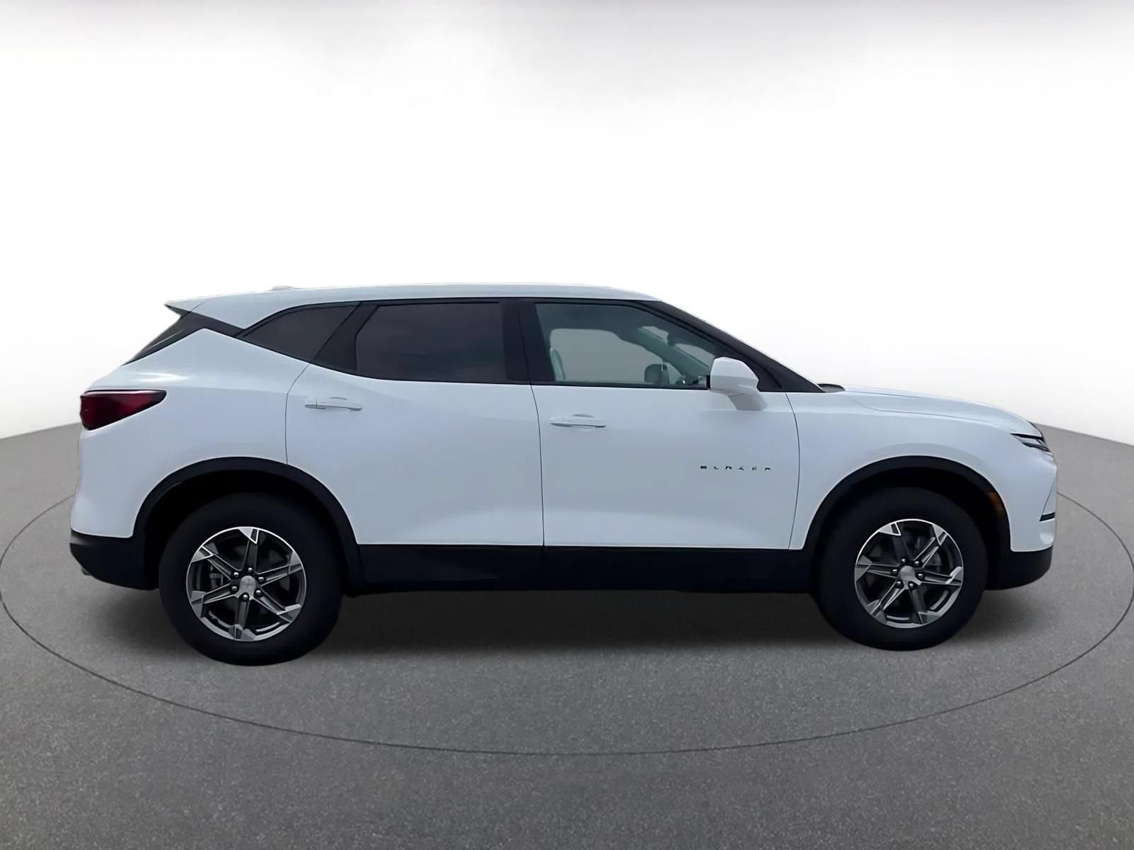 Thumbnail: 2025 Chevrolet Blazer - 15