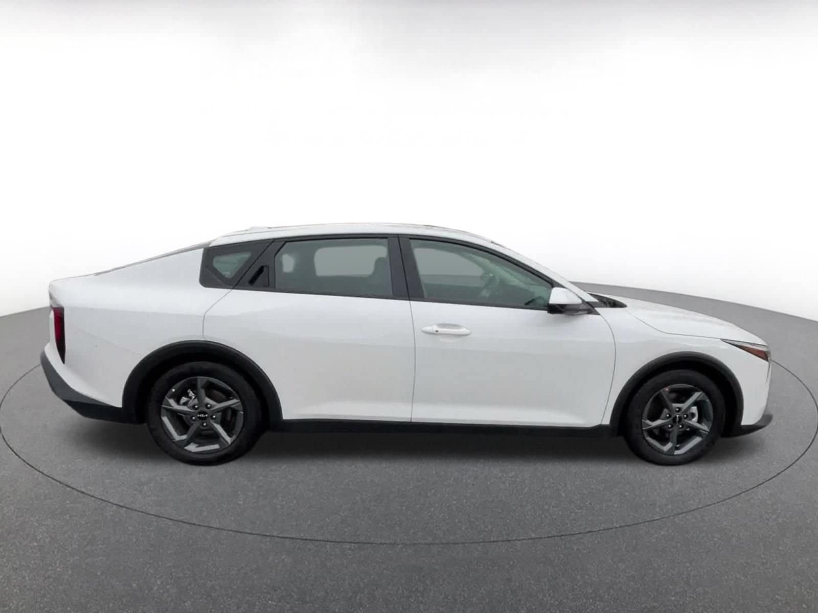 Thumbnail: 2026 Kia K4 - 15