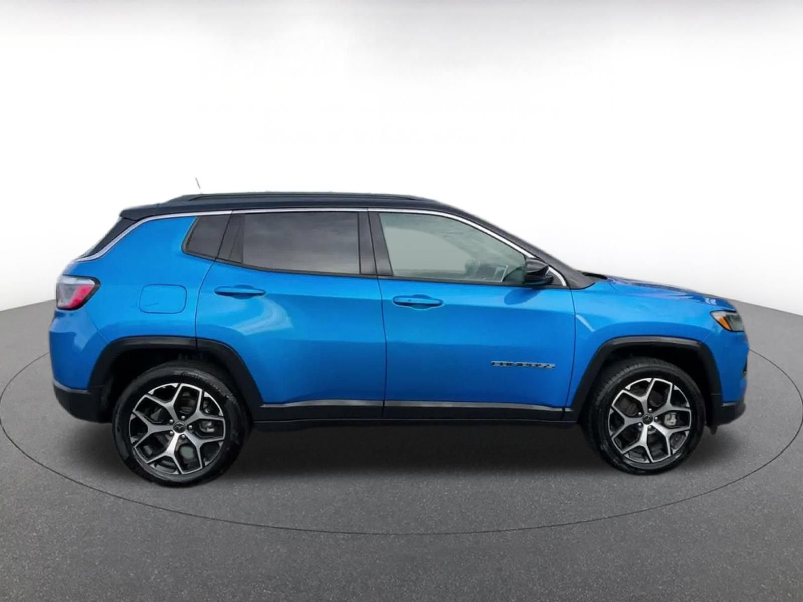 Thumbnail: 2025 Jeep Compass - 15