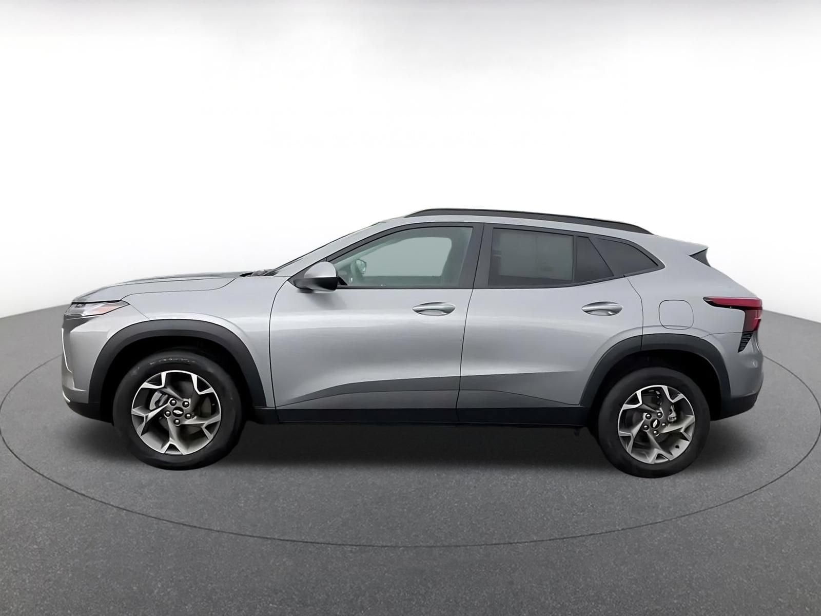 Thumbnail: 2025 Chevrolet Trax - 8