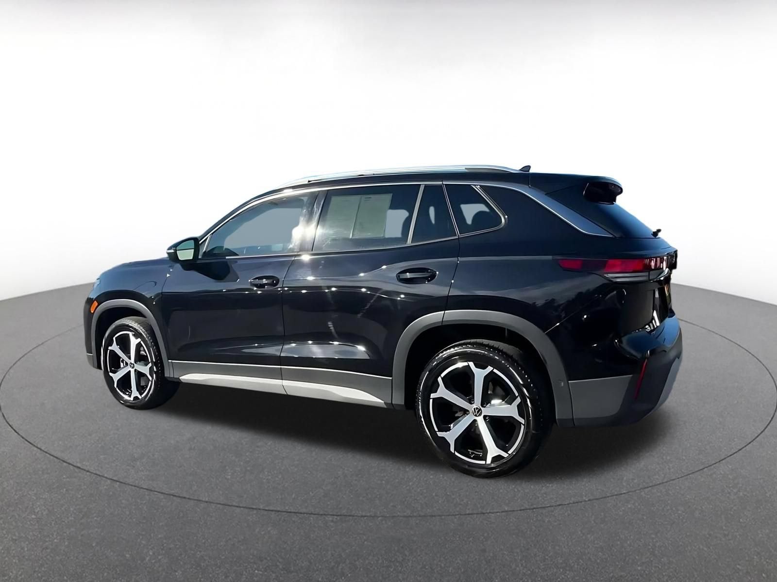 Thumbnail: 2026 Volkswagen Tiguan - 9