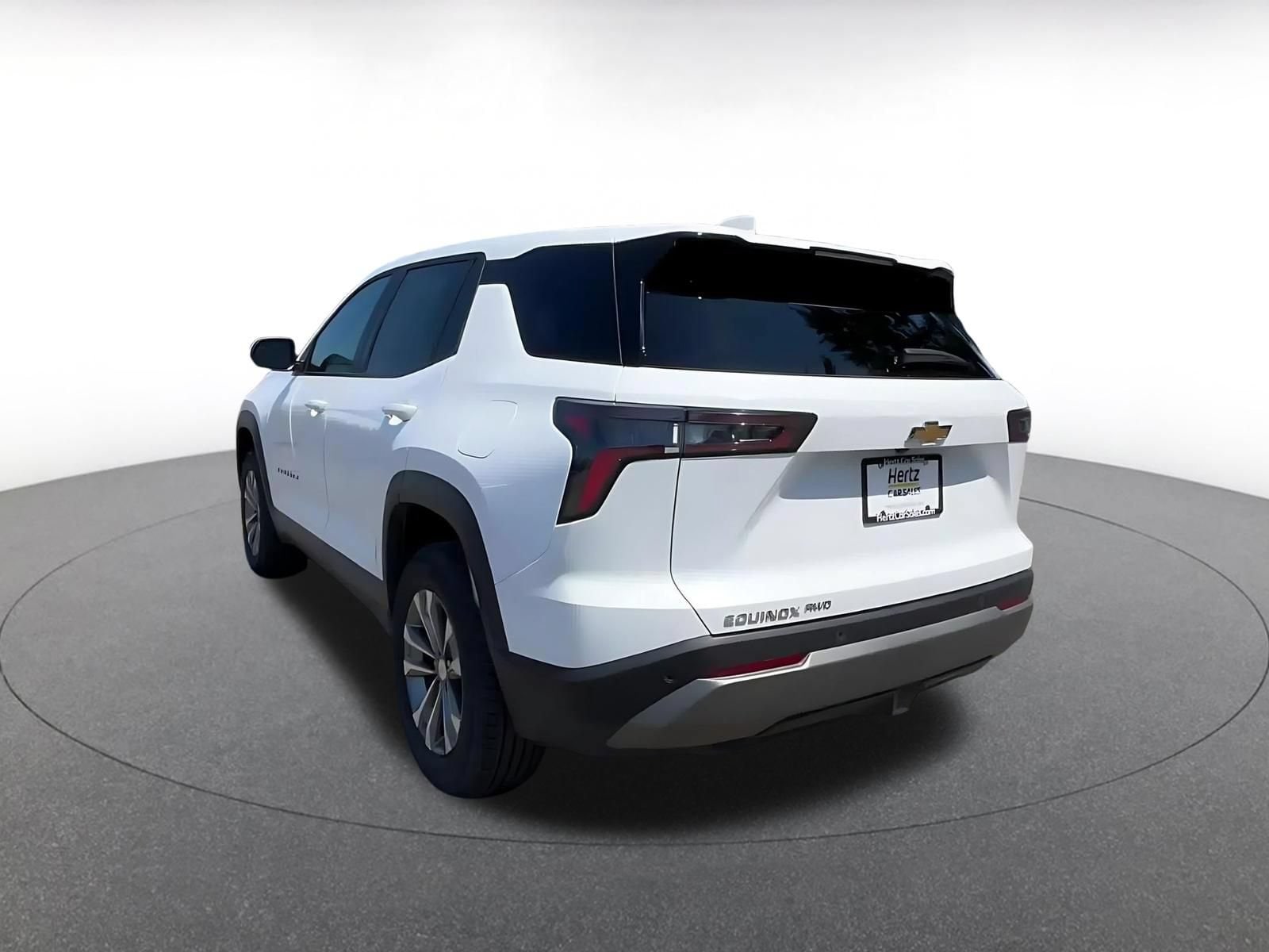 Thumbnail: 2025 Chevrolet Equinox - 10
