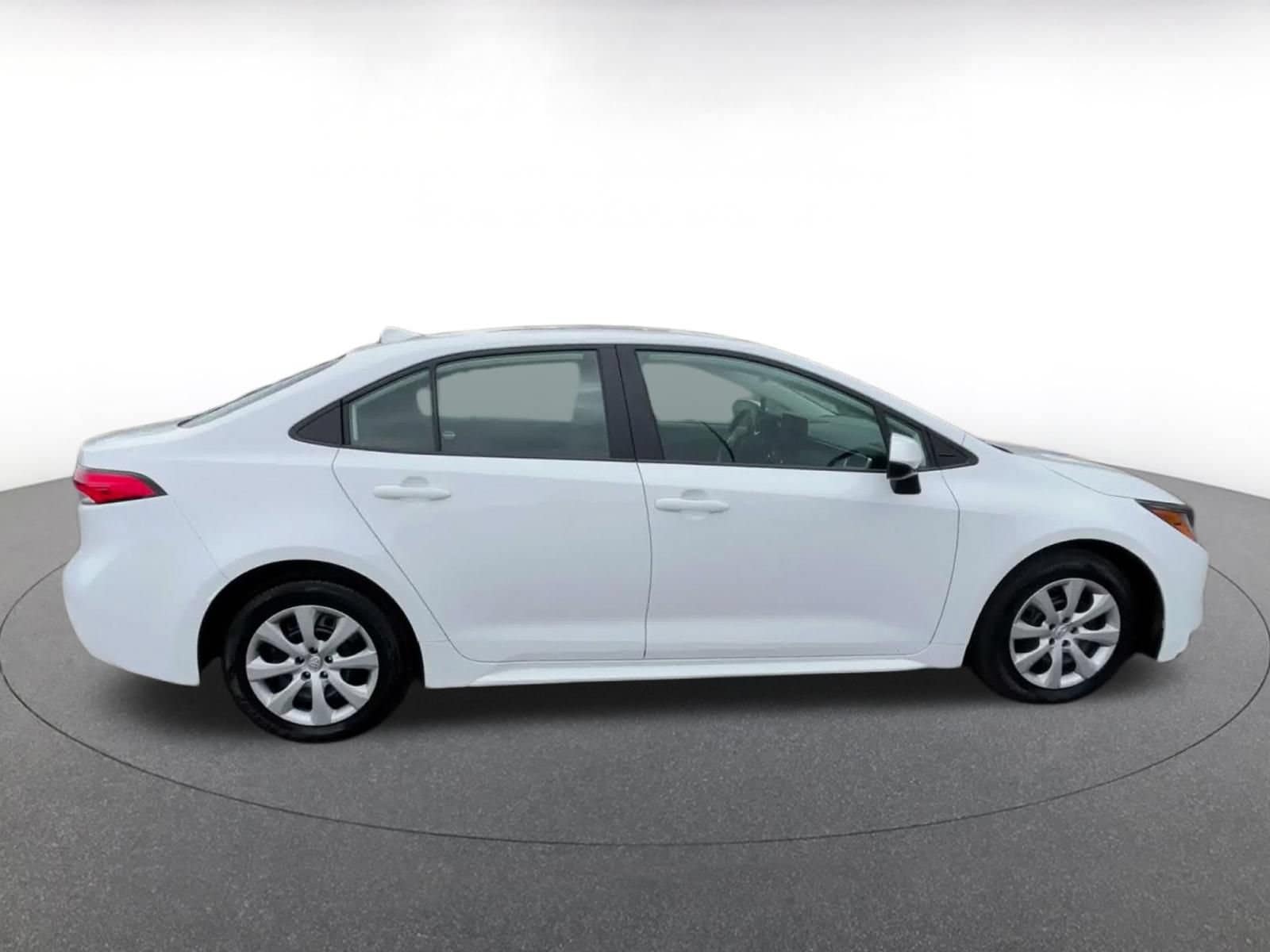 Thumbnail: 2025 Toyota Corolla - 15