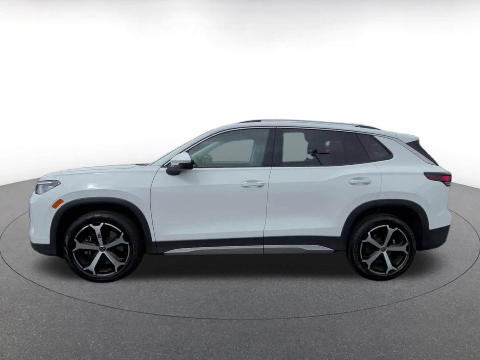 Thumbnail: 2026 Volkswagen Tiguan - 8