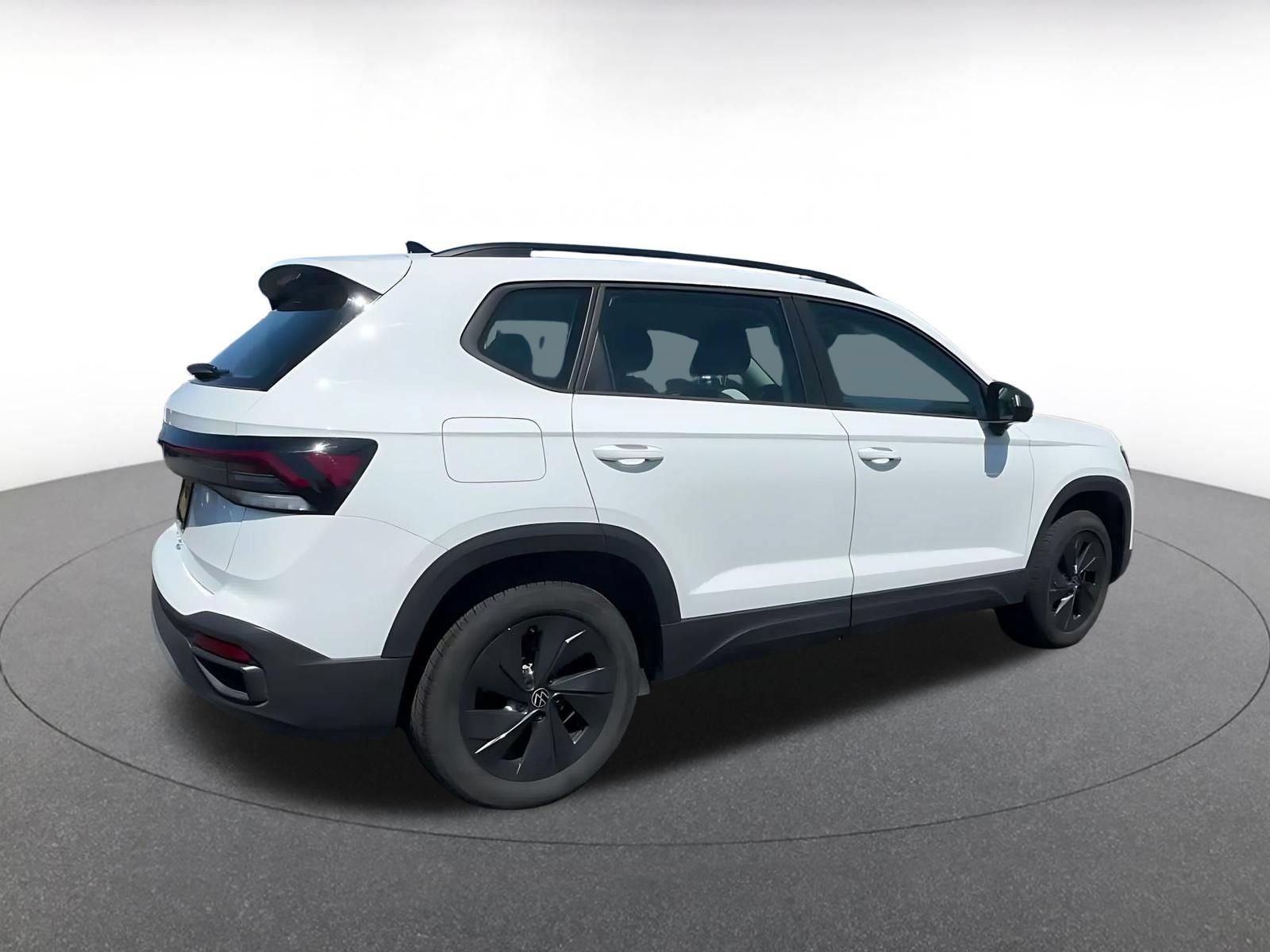 Thumbnail: 2026 Volkswagen Taos - 14