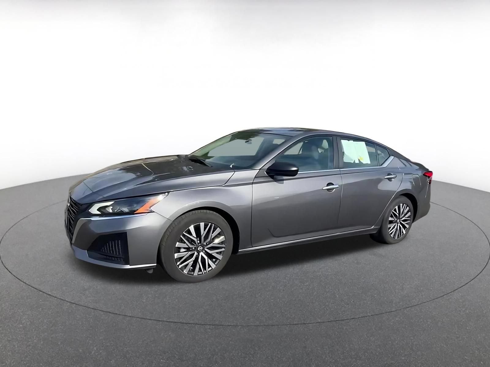 Thumbnail: 2025 Nissan Altima - 7