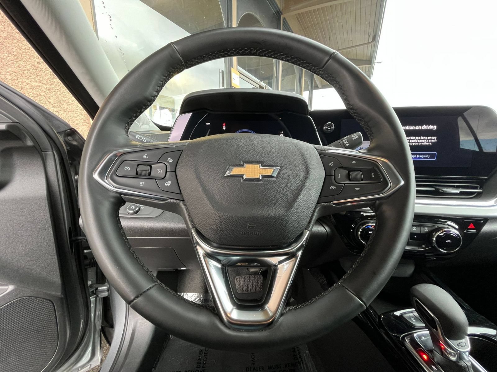 Thumbnail: 2025 Chevrolet Trax - 28