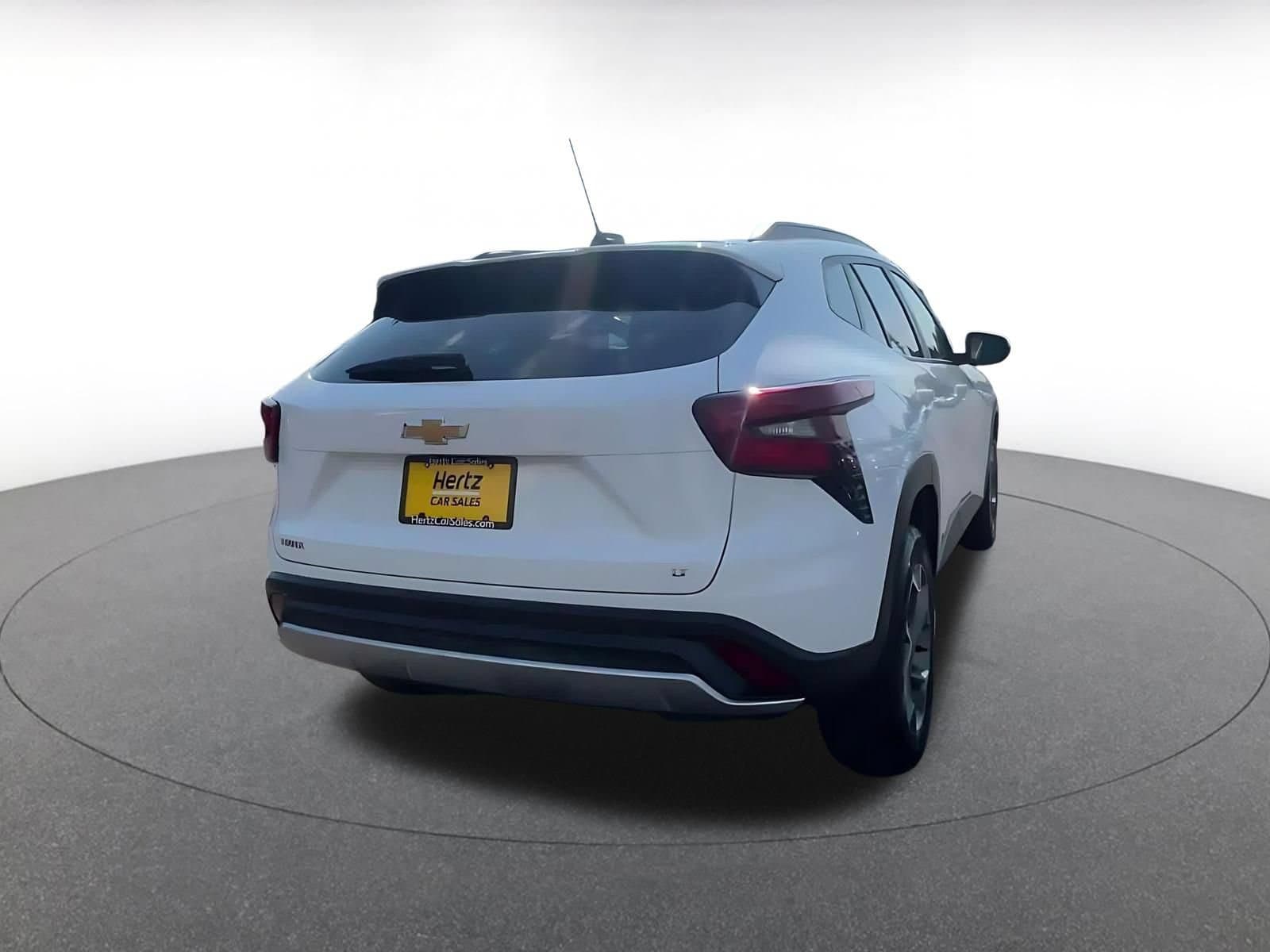 Thumbnail: 2025 Chevrolet Trax - 13