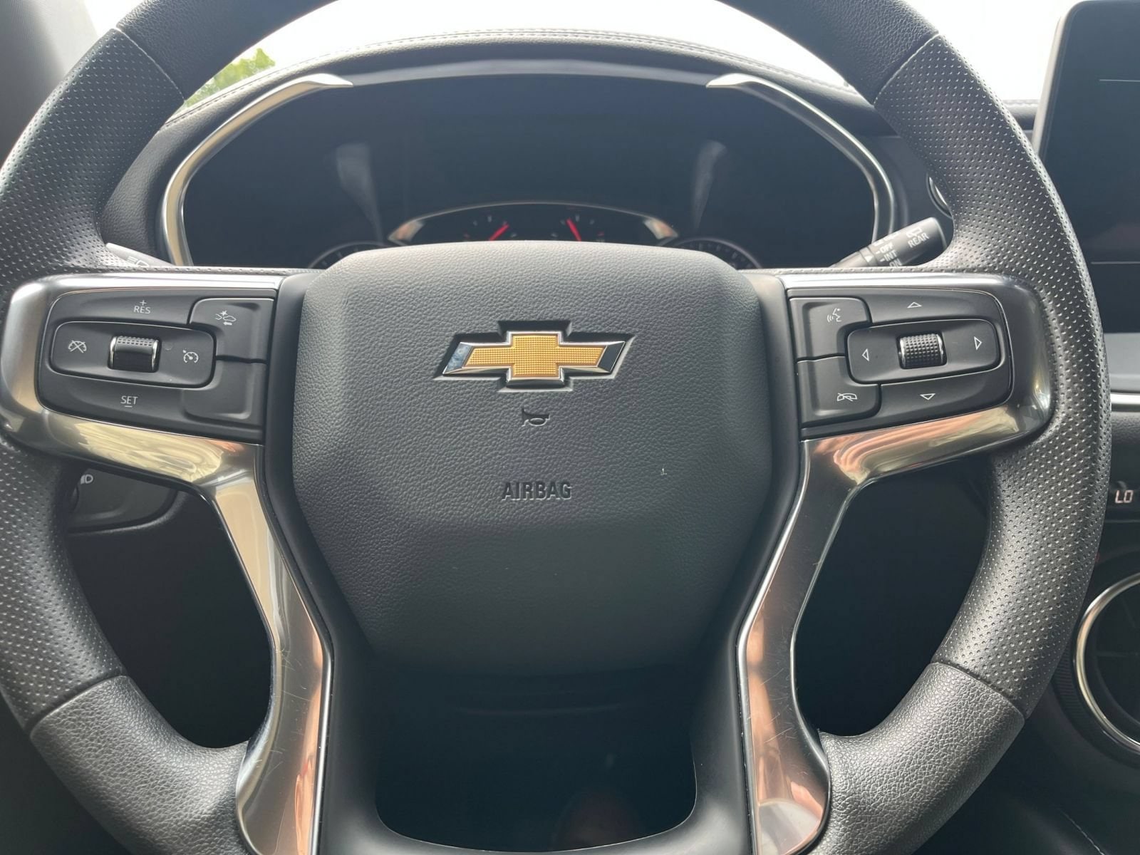 Thumbnail: 2025 Chevrolet Blazer - 28