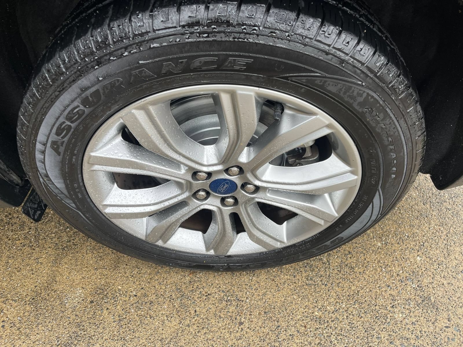 Thumbnail: 2022 Ford Edge - 32