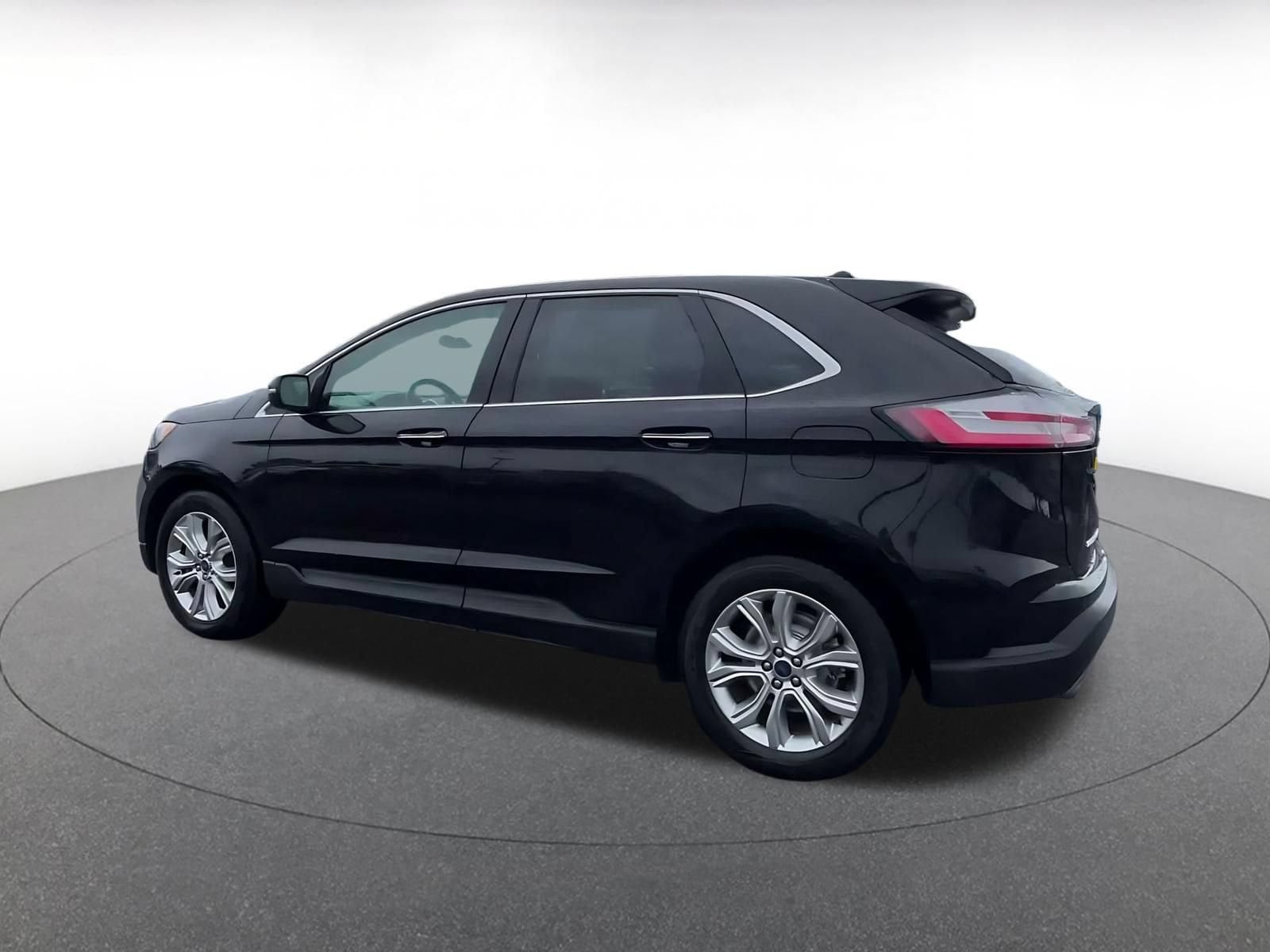 Thumbnail: 2022 Ford Edge - 9