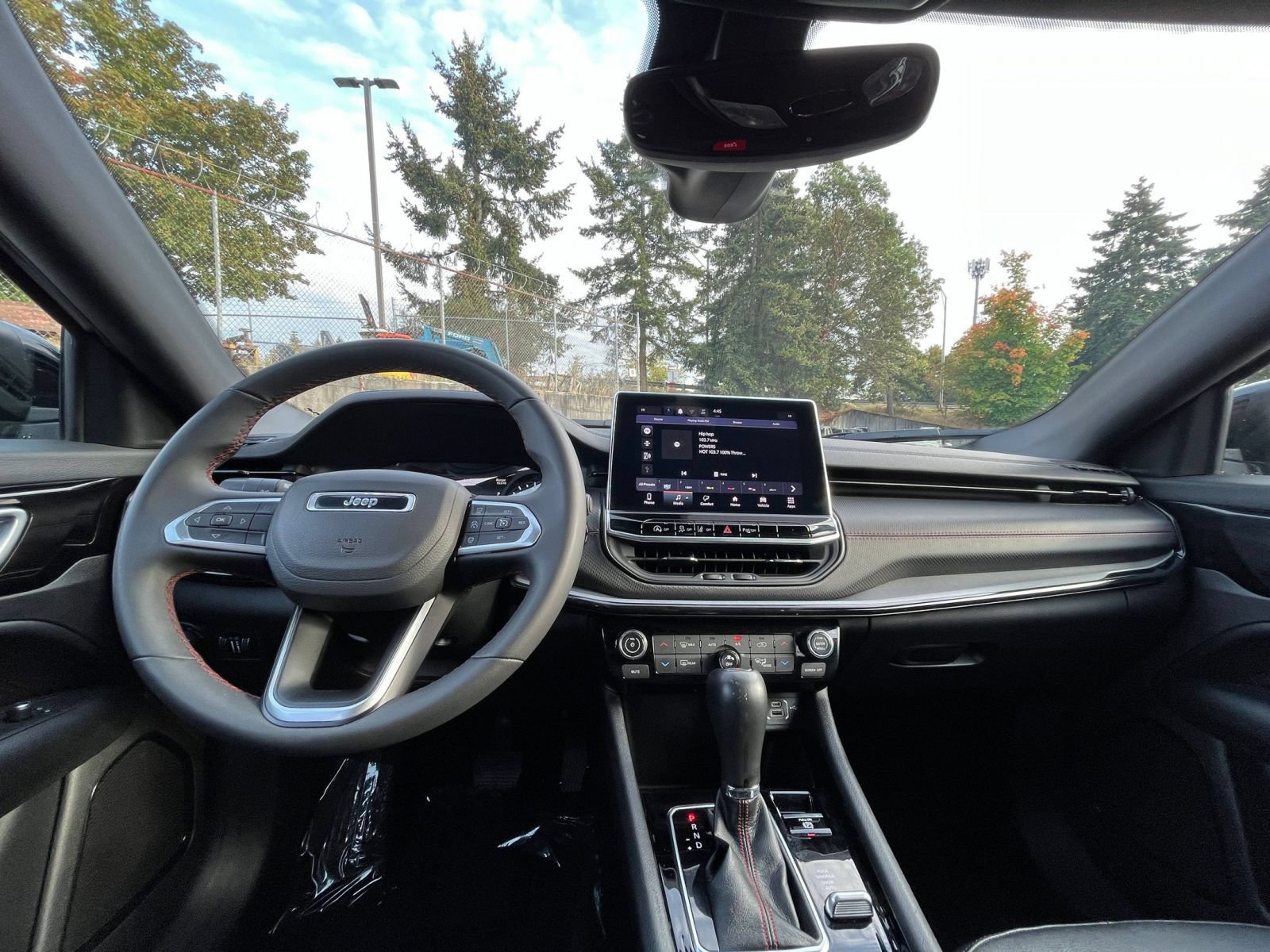 Thumbnail: 2025 Jeep Compass - 32